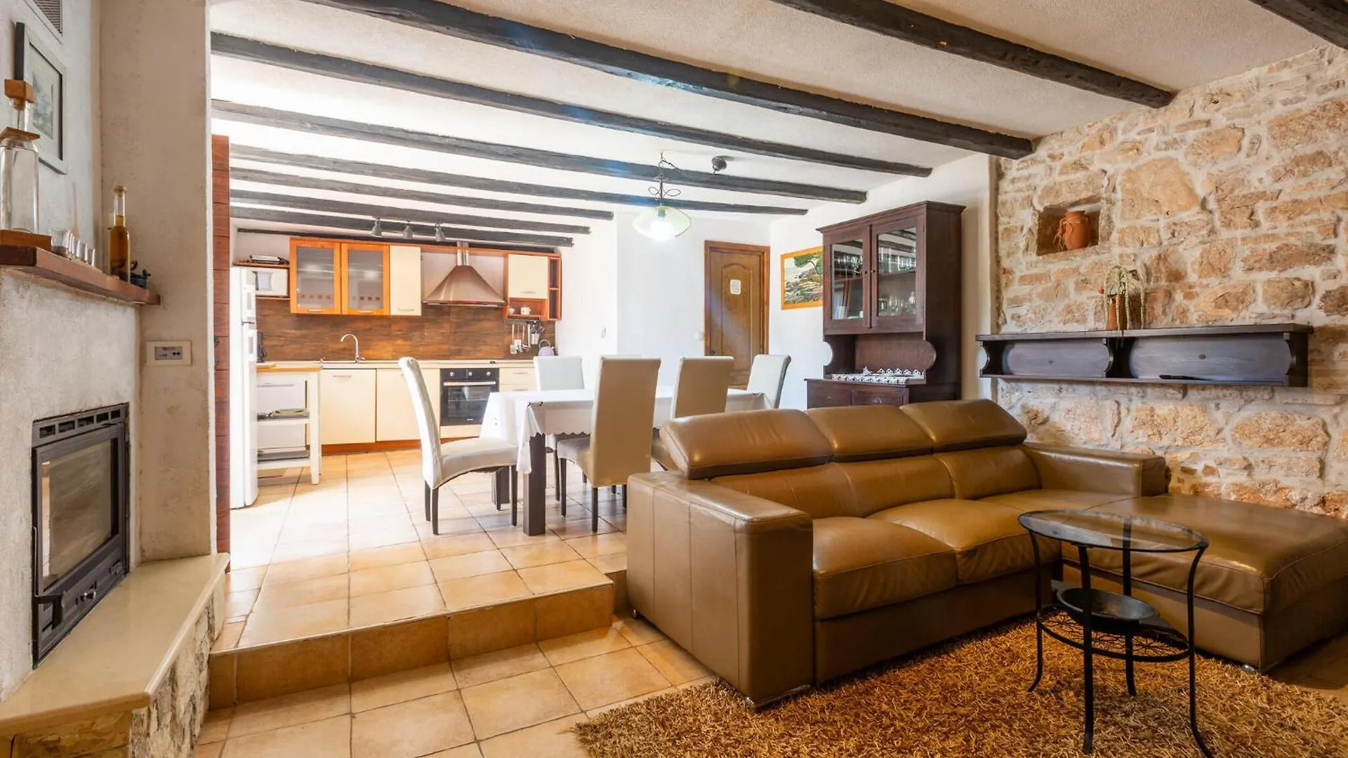 3 Bedroom Nice Home In Prhati 0*,  Croazia