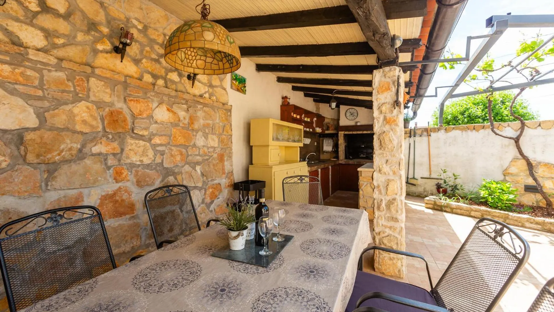 3 Bedroom Nice Home In Prhati Tatil Evi