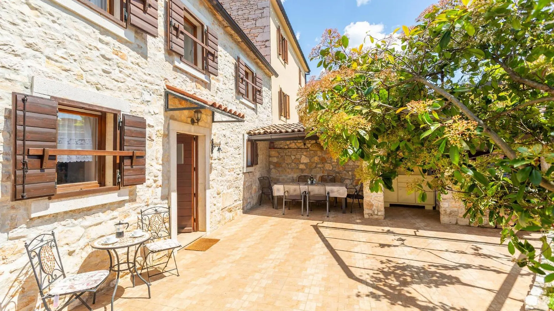 Tatil Evi 3 Bedroom Nice Home In Prhati