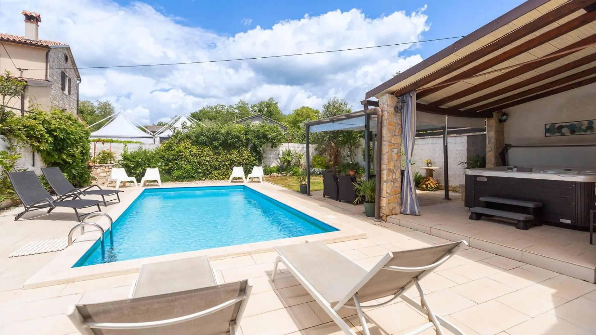 3 Bedroom Nice Home In Prhati Tatil Evi