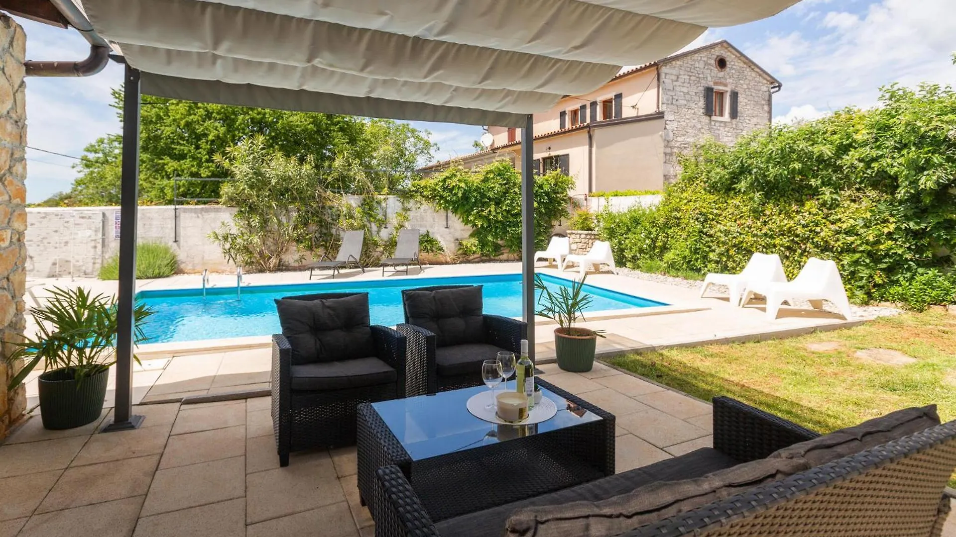 3 Bedroom Nice Home In Prhati 0*,  Croazia